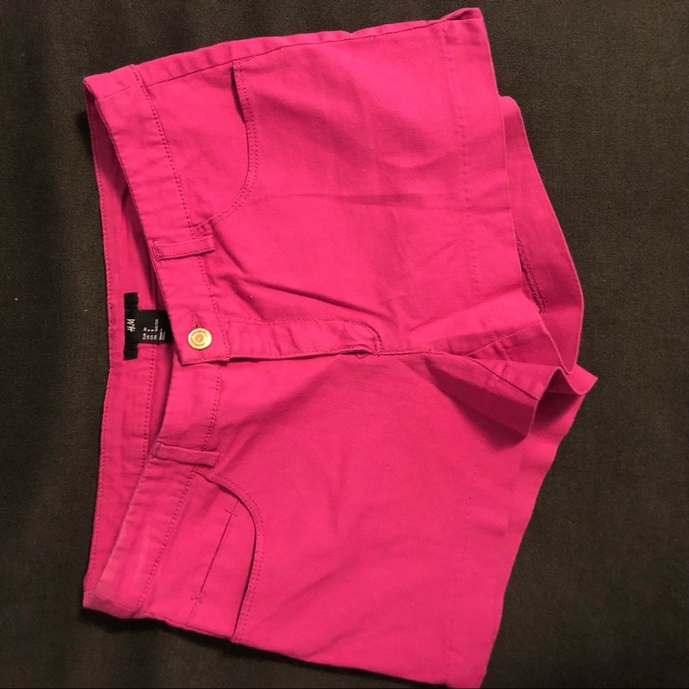 H&M got pink shorts